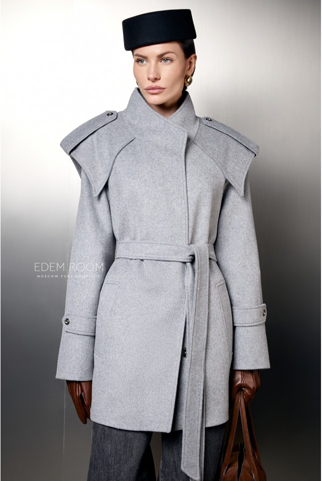 модное пальто из шерсти