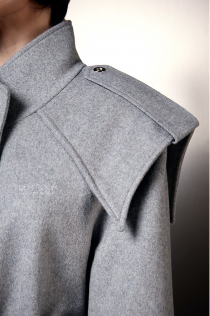 модное пальто из шерсти