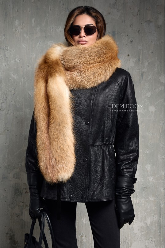 Меховой воротник из лисы