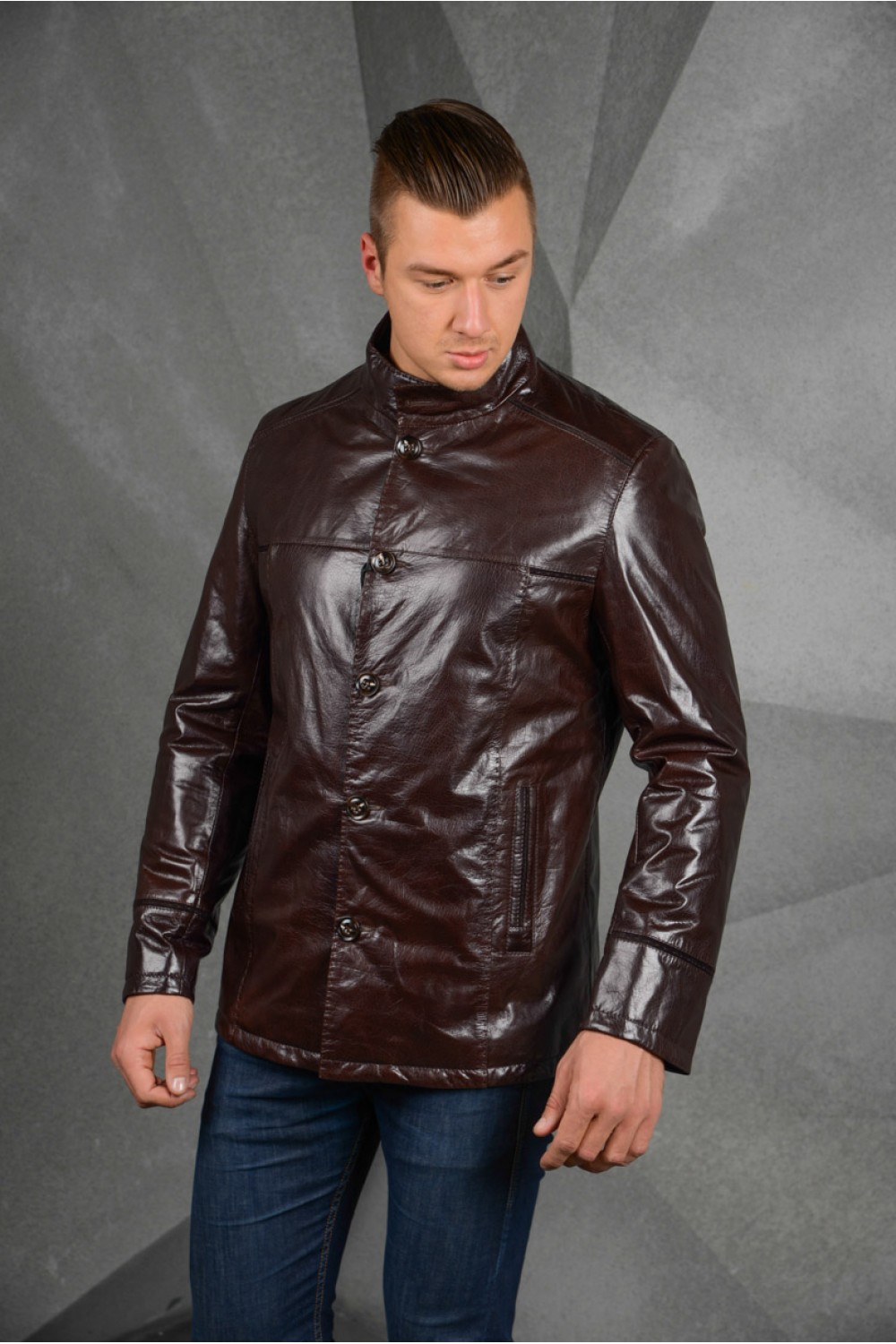 Мужская тёмно-коричневая куртка 