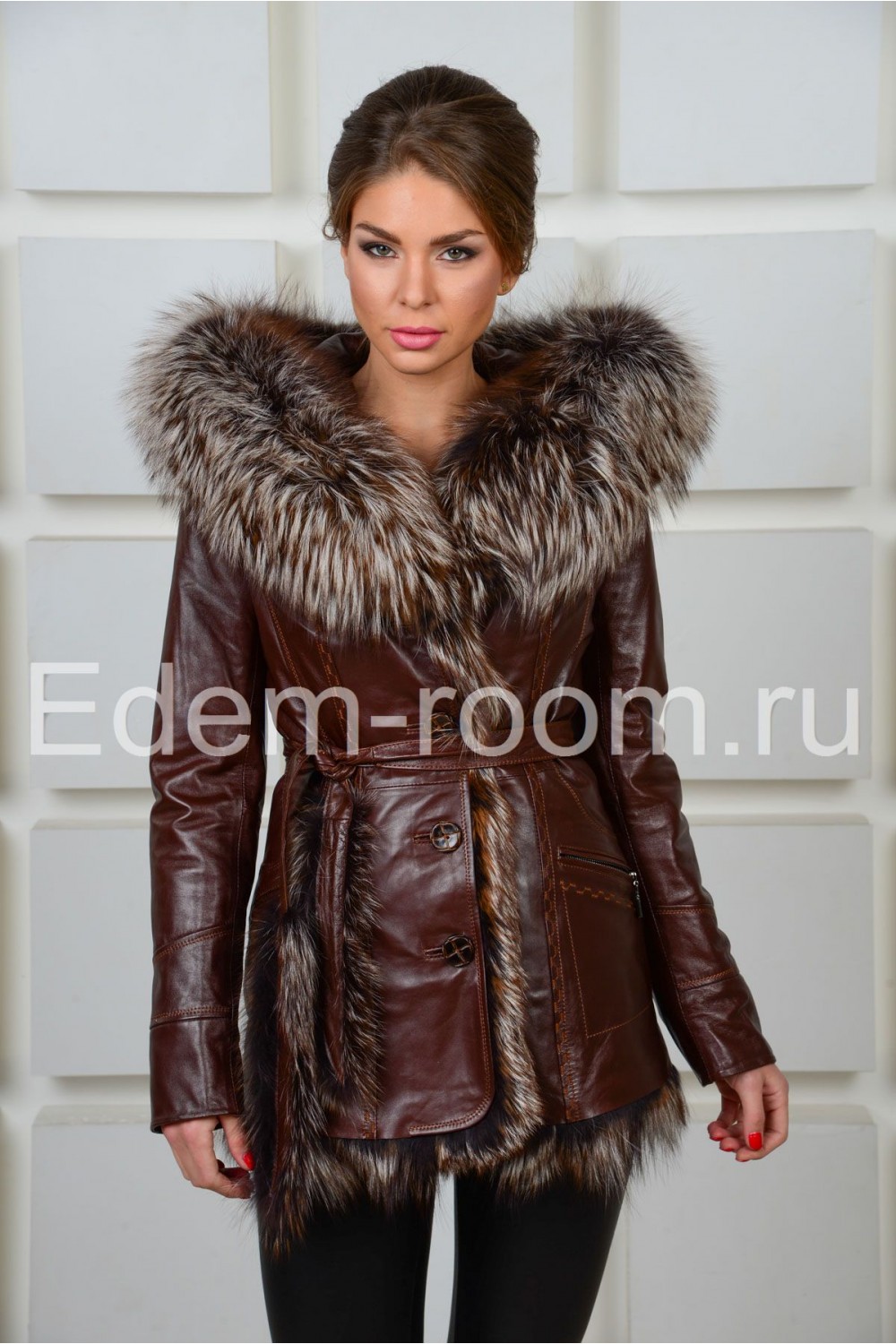 Зимняя женская кожаная куртка с капюшоном