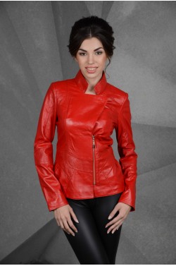 Женская красная куртка кожаная