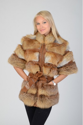 Меховая куртка  из меха лисы